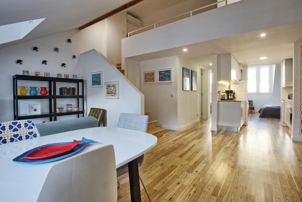 Downtown Boutique Duplex Apartment Lisbon Luaran gambar