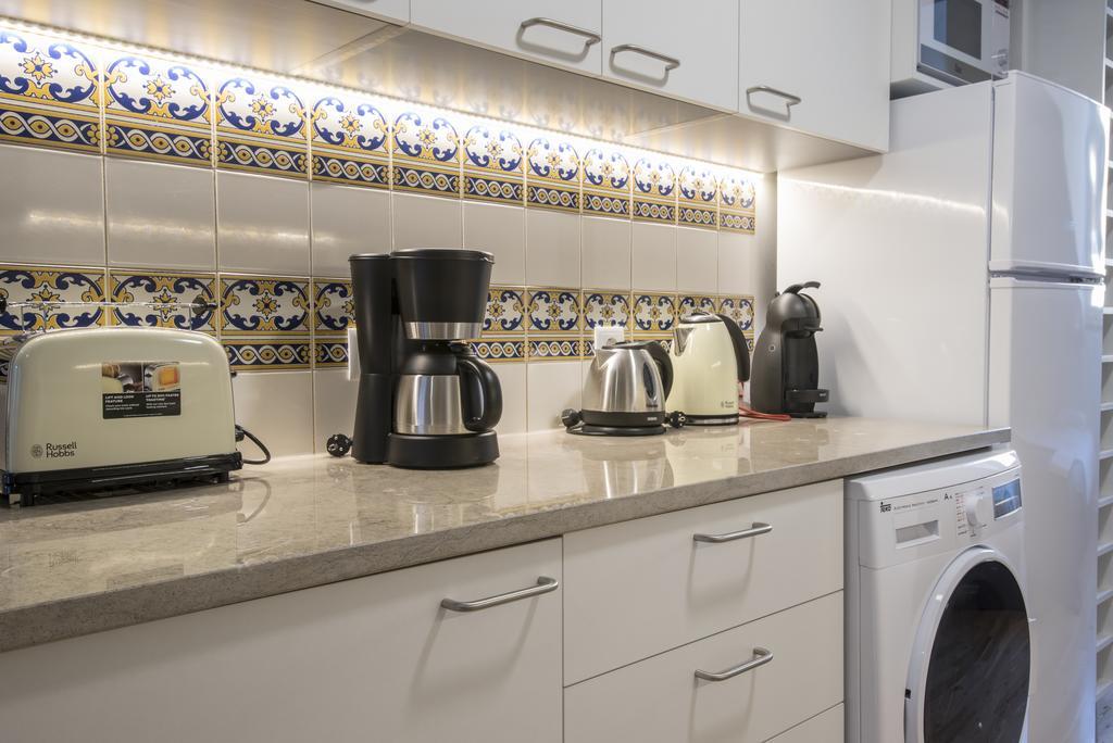 Downtown Boutique Duplex Apartment Lisbon Luaran gambar