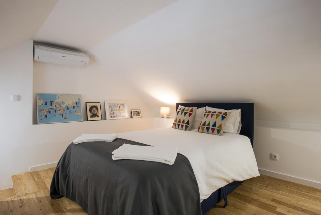 Downtown Boutique Duplex Apartment Lisbon Luaran gambar