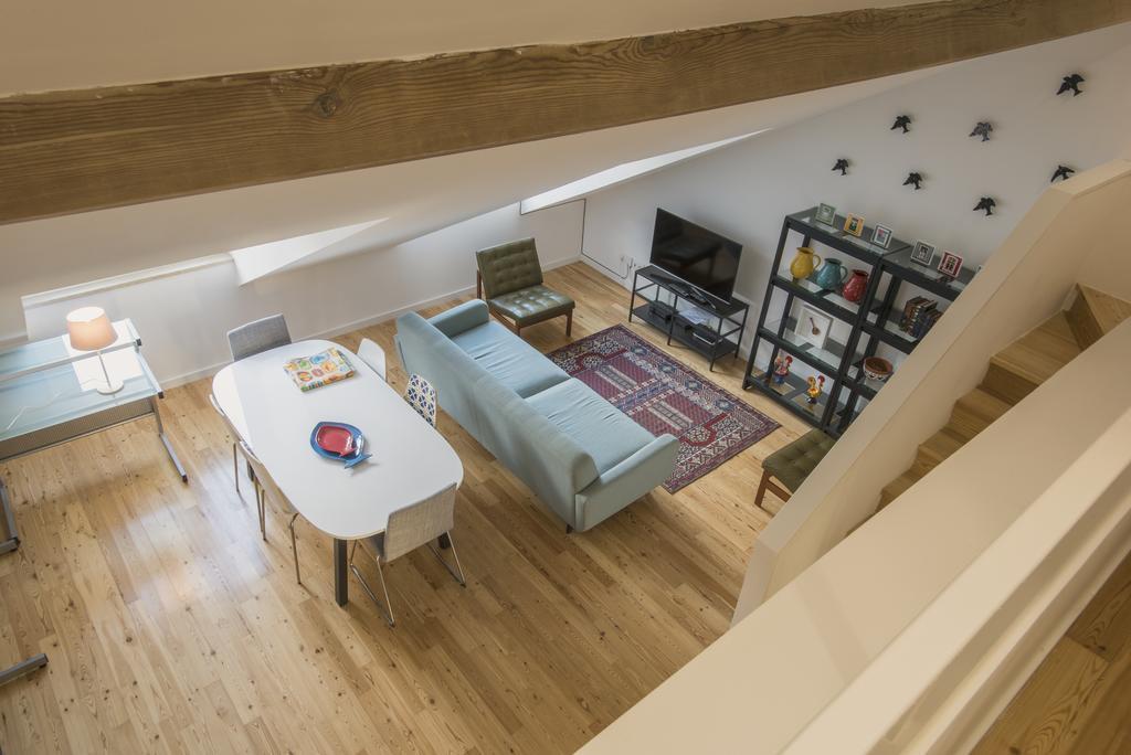 Downtown Boutique Duplex Apartment Lisbon Luaran gambar