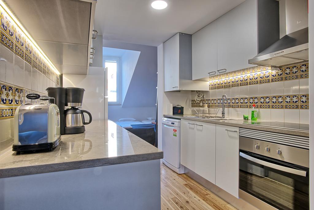 Downtown Boutique Duplex Apartment Lisbon Luaran gambar